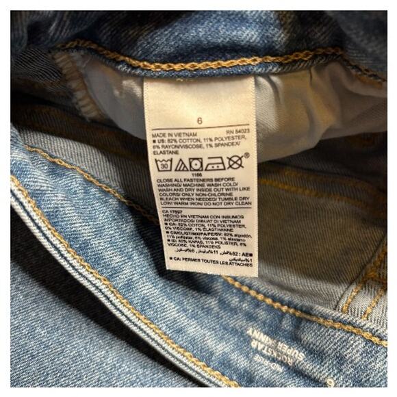 Old Navy Mid Rise Rockstar Super Skinny Ankle Jeans Size 6 - Picture 8 of 9